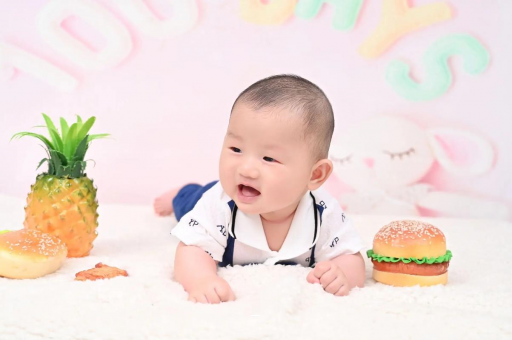 北票宝宝脸上有红疙瘩